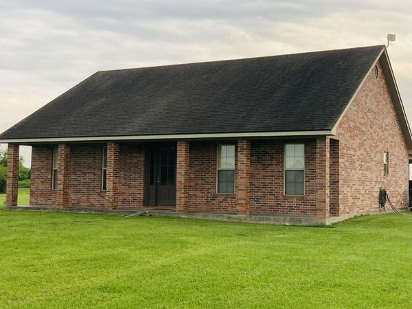 1702 Guy Road , New Iberia, LA 70563