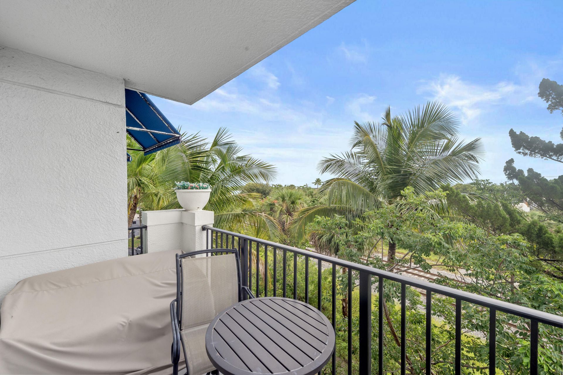 255 NE 3rd Avenue, Unit 2401, Delray Beach, FL 33444 Photo