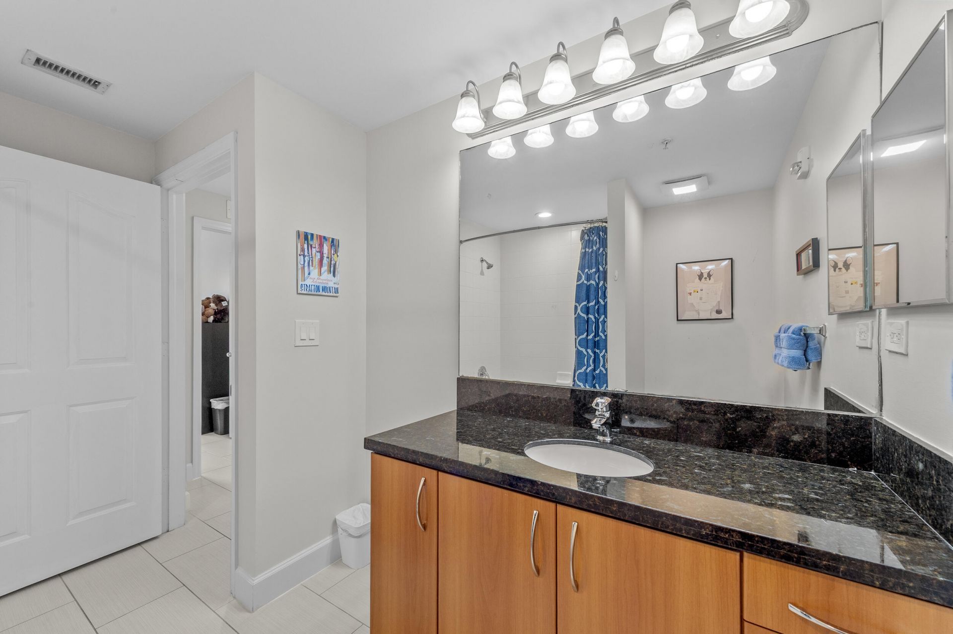 255 NE 3rd Avenue, Unit 2401, Delray Beach, FL 33444 Photo