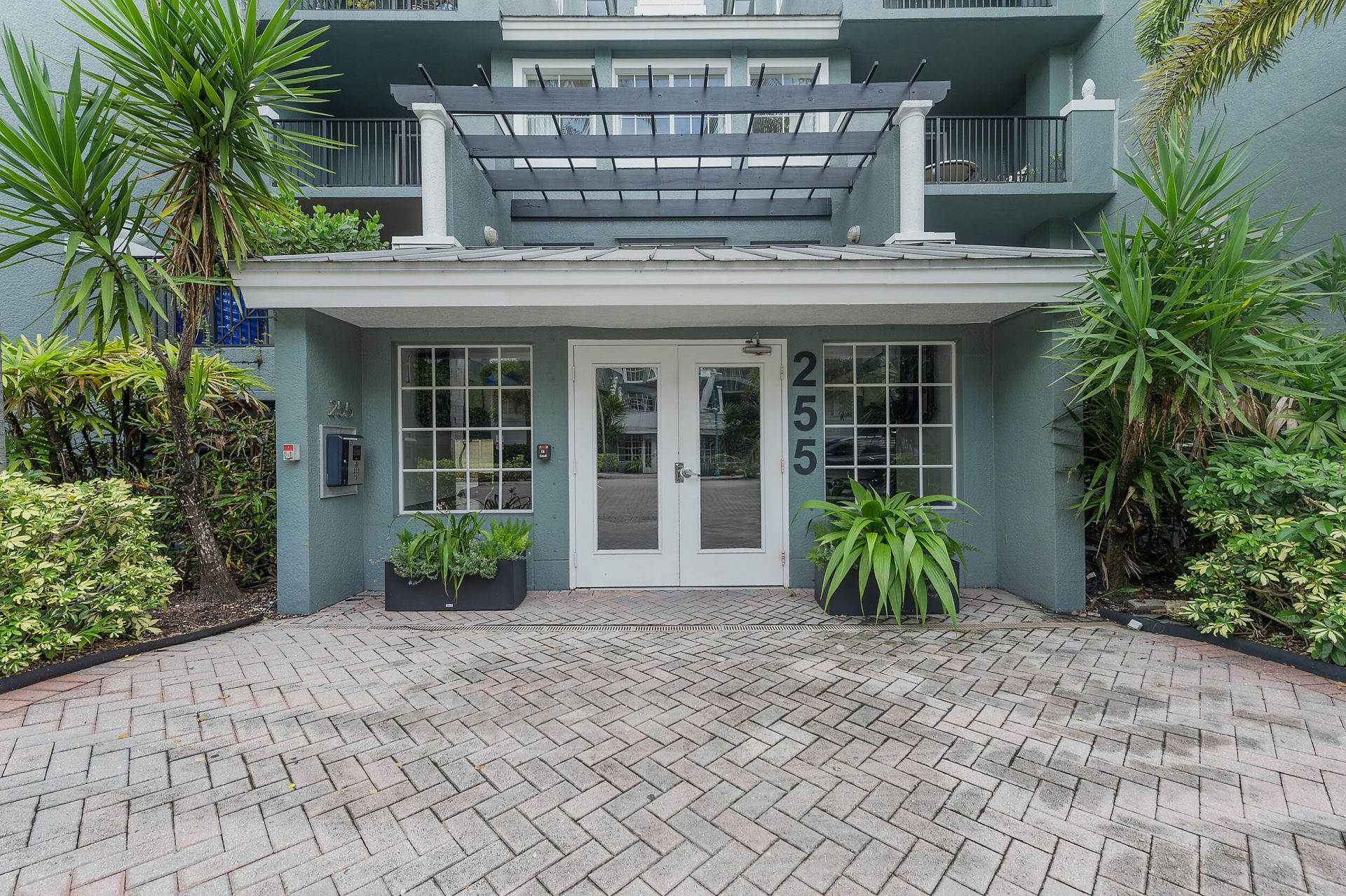 255 NE 3rd Avenue, Unit 2401, Delray Beach, FL 33444 Photo