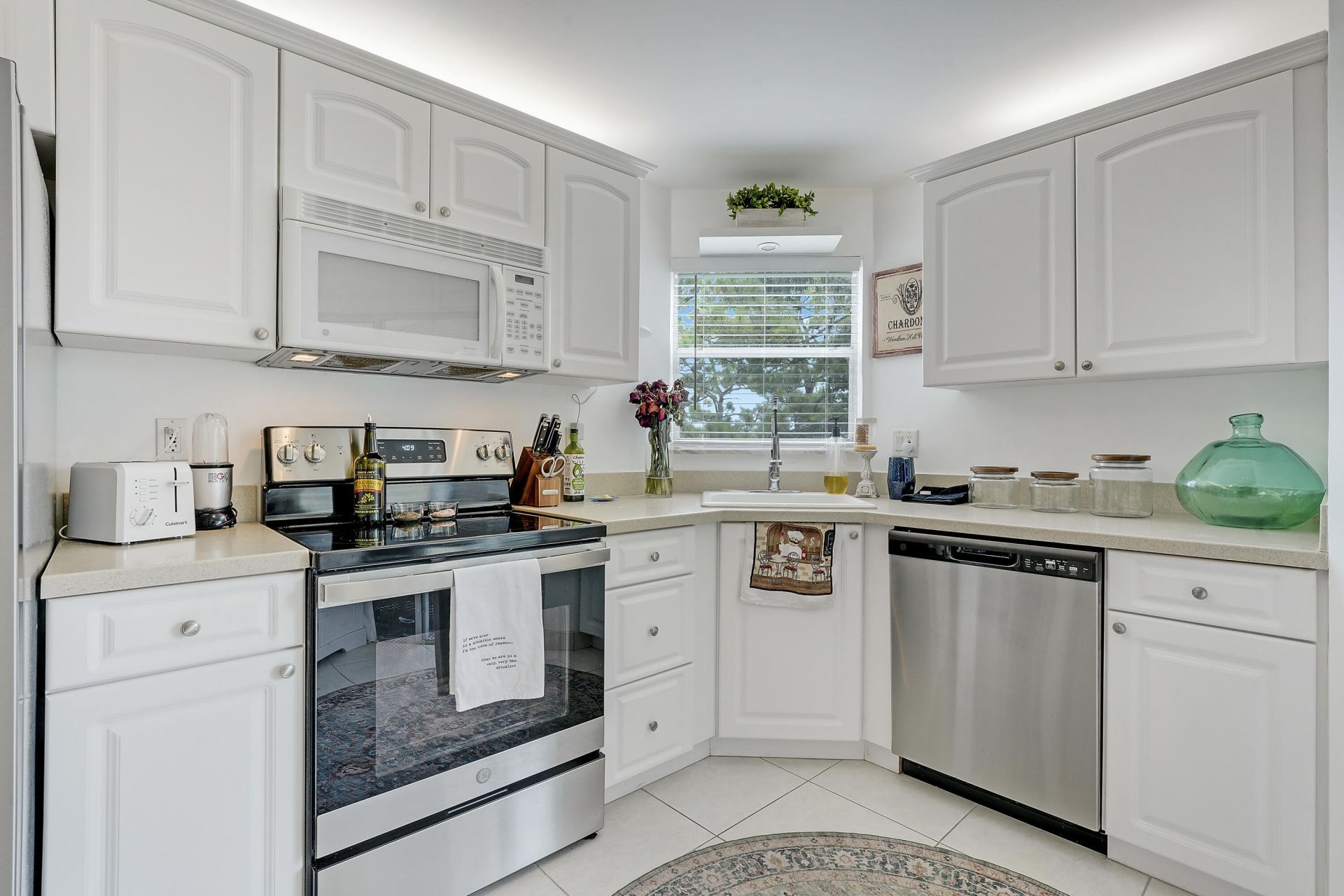 3755 Via Poinciana, Unit 405, Greenacres, FL 33467 Photo