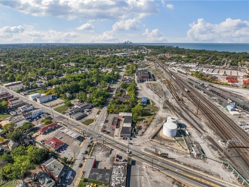 640 E 152nd Street, Cleveland, OH 44110 Photo 17