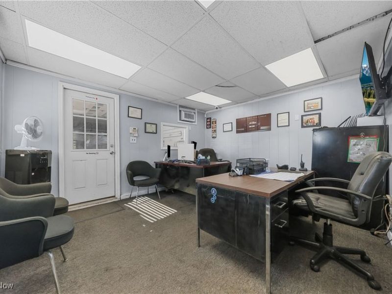 640 E 152nd Street, Cleveland, OH 44110 Photo 3