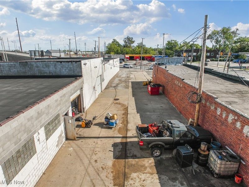 640 E 152nd Street, Cleveland, OH 44110 Photo 32