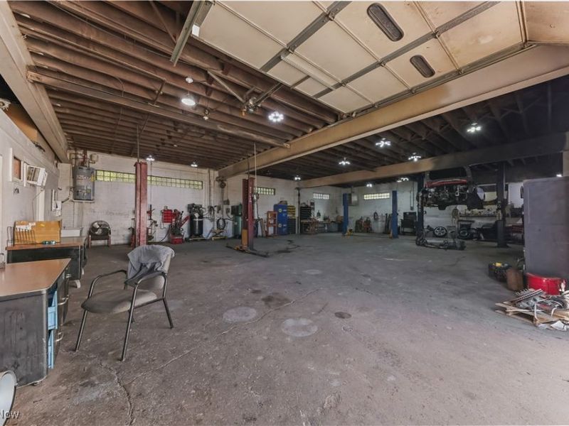 640 E 152nd Street, Cleveland, OH 44110 Photo 4