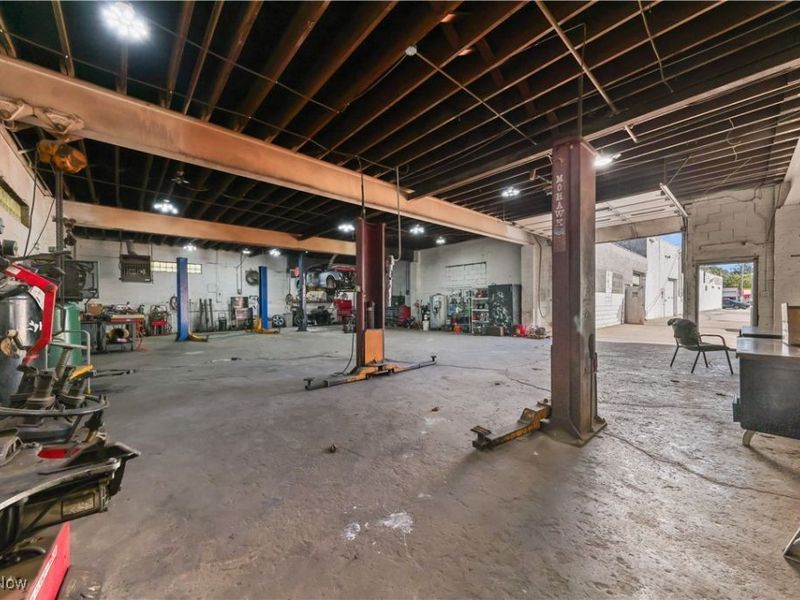 640 E 152nd Street, Cleveland, OH 44110 Photo 5