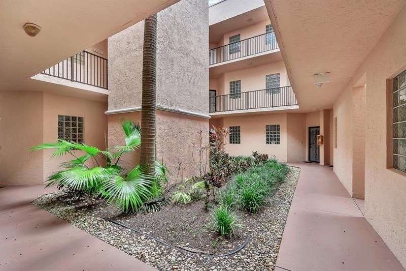 4101 Coral Tree Circle, Unit 116, Coconut Creek, FL 33073 Photo