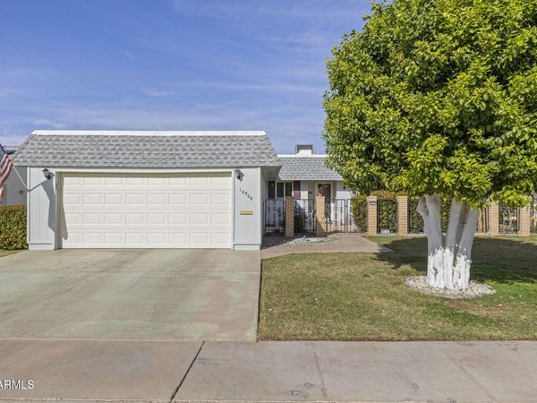 10509 W ROUNDELAY Circle, Sun City, AZ 85351