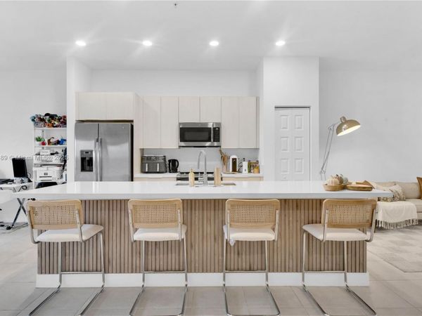 7819 NW 104th Ave, Unit 23, Doral, FL 33178