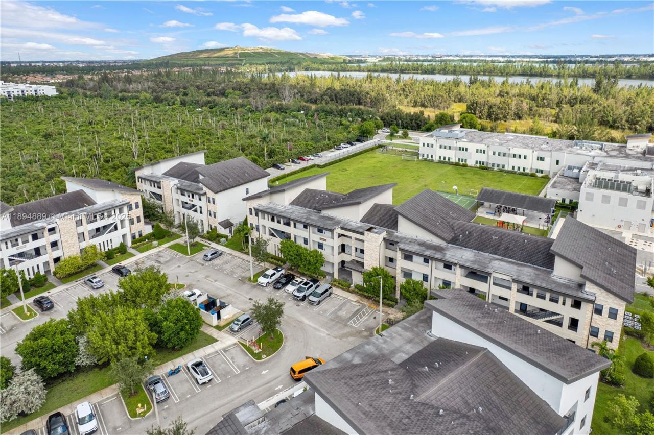 7819 NW 104th Ave, Unit 23, Doral, FL 33178 Photo