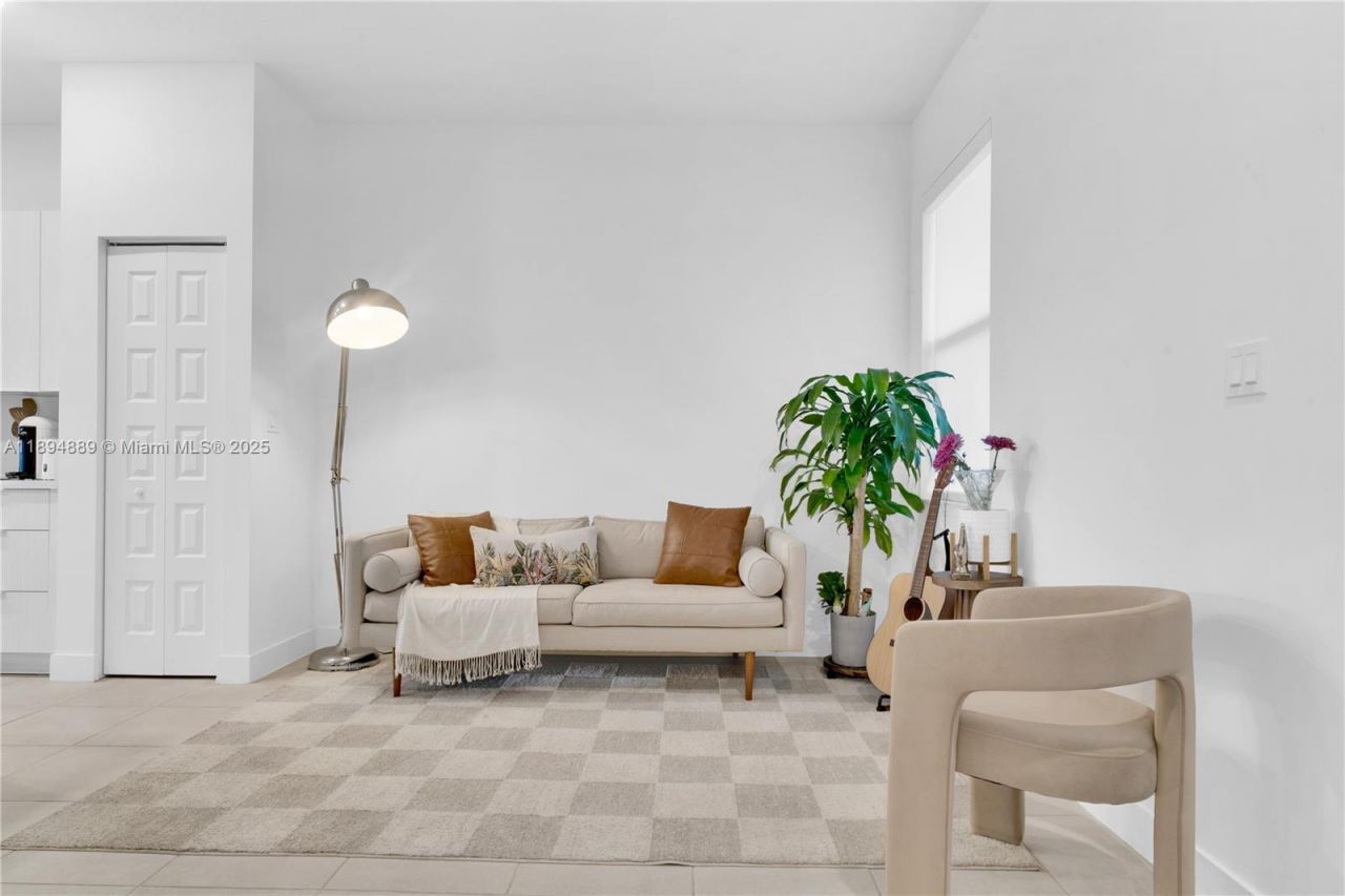 7819 NW 104th Ave, Unit 23, Doral, FL 33178 Photo