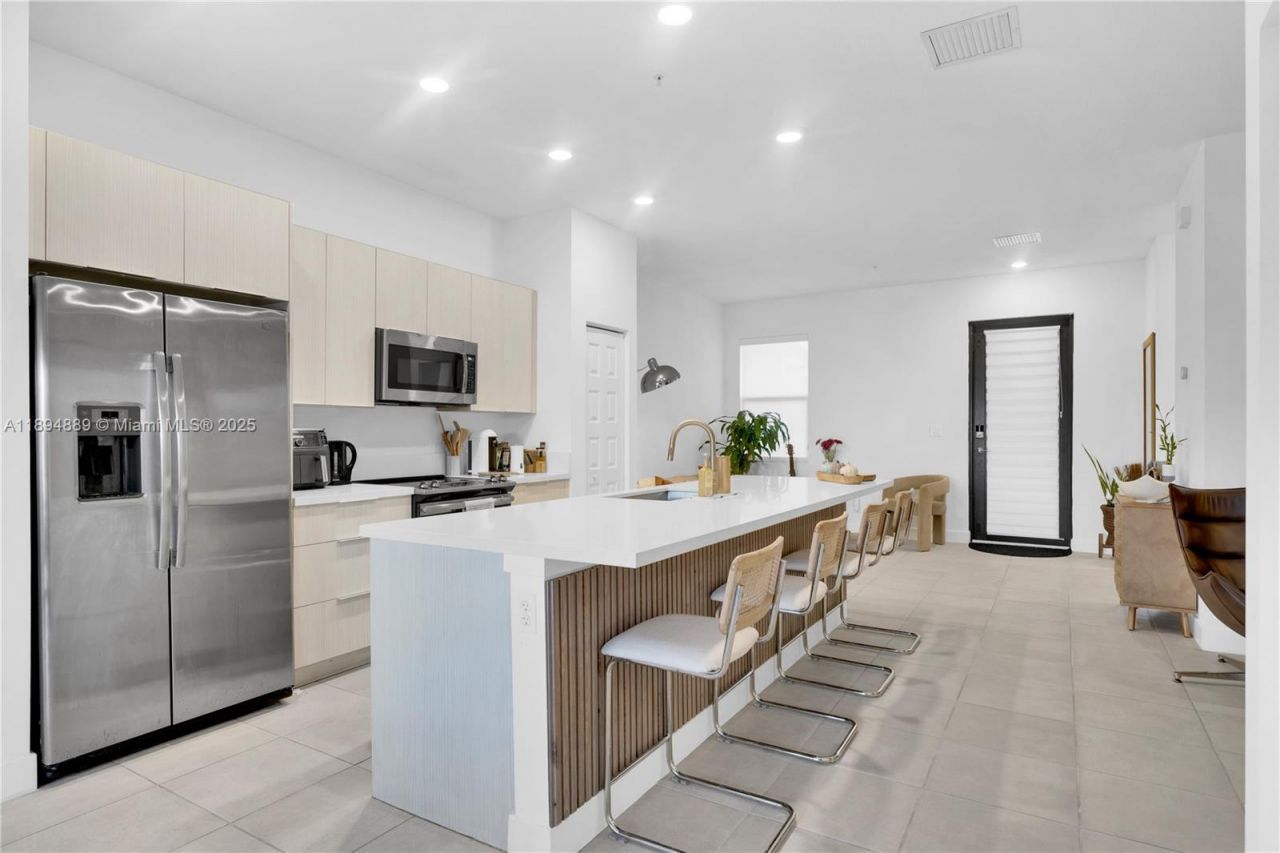 7819 NW 104th Ave, Unit 23, Doral, FL 33178 Photo