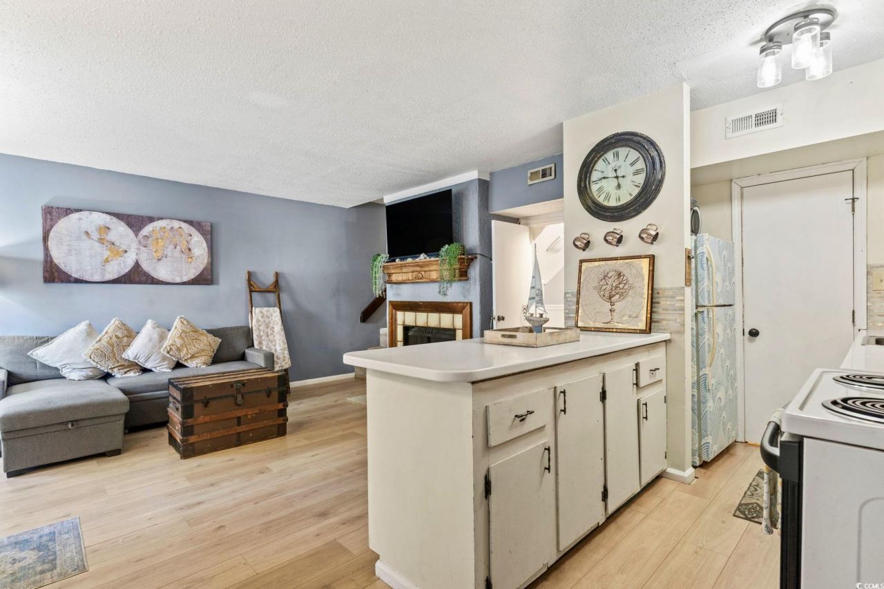 304 21st Ave. S Photo 9