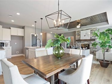 405 SW Redbud Court, Blue Springs, MO 64014