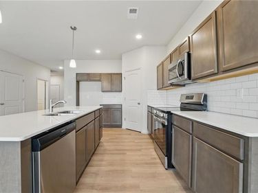 409 SW Redbud Court, Blue Springs, MO 64014