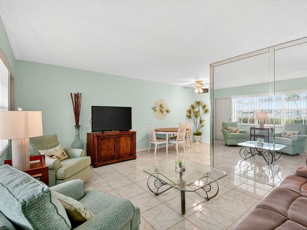 5203 NE 24 Terrace, Unit B-105, Fort Lauderdale, FL 33308