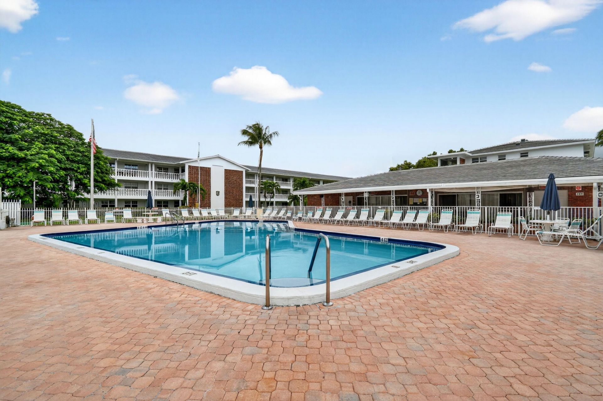 5203 NE 24 Terrace, Unit B-105, Fort Lauderdale, FL 33308 Photo