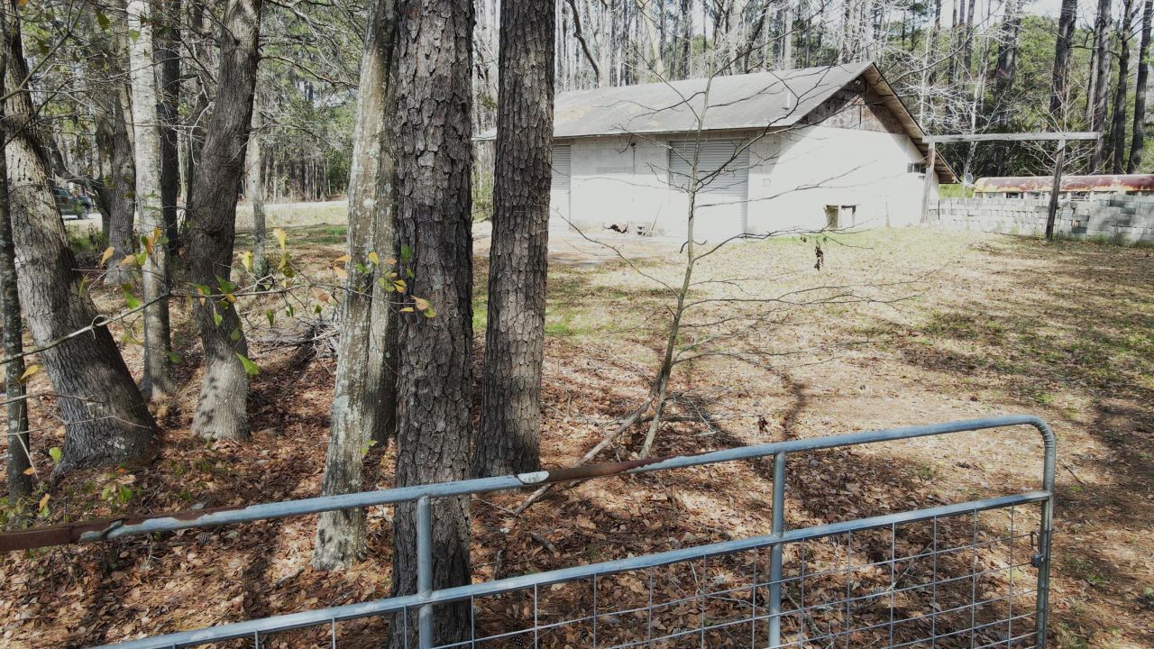 3586 Kitford Road Photo 4