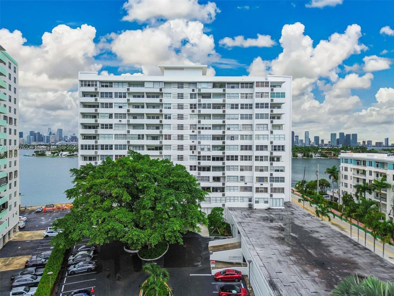 3 Island Ave, Unit 14A, Miami Beach, FL 33139 Photo
