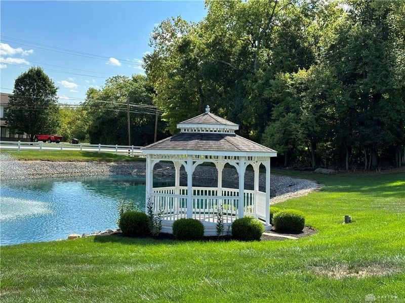 101 Rebecca Circle, Union, OH 45322 Photo 3