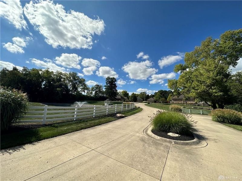 101 Rebecca Circle, Union, OH 45322 Photo 4