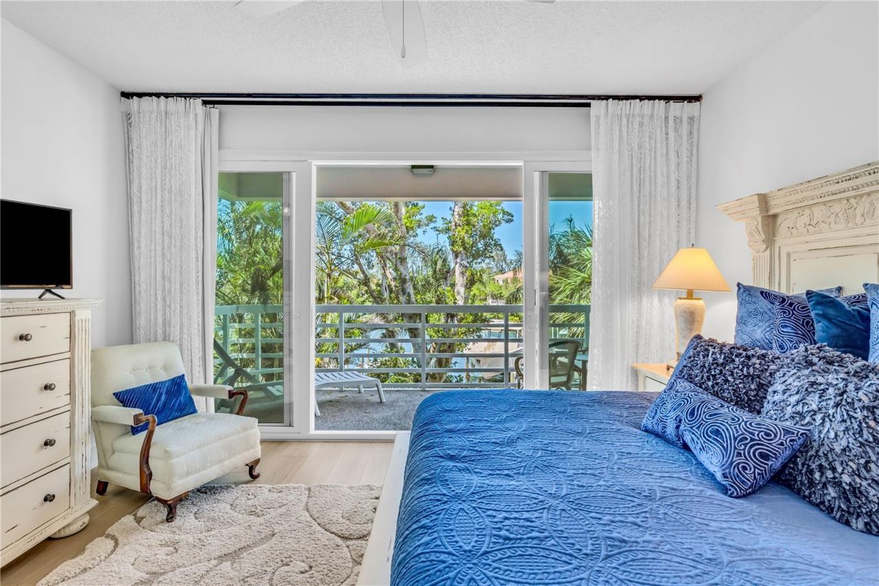 615 Dream Island Place, Unit 201, Longboat Key, FL 34228 Photo