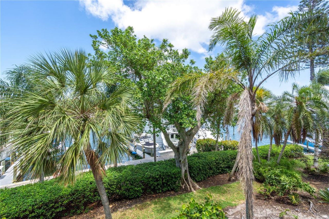 615 Dream Island Place, Unit 201, Longboat Key, FL 34228 Photo