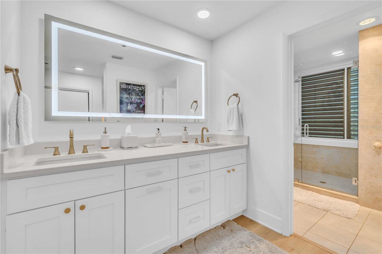 615 Dream Island Place, Unit 201, Longboat Key, FL 34228 Photo