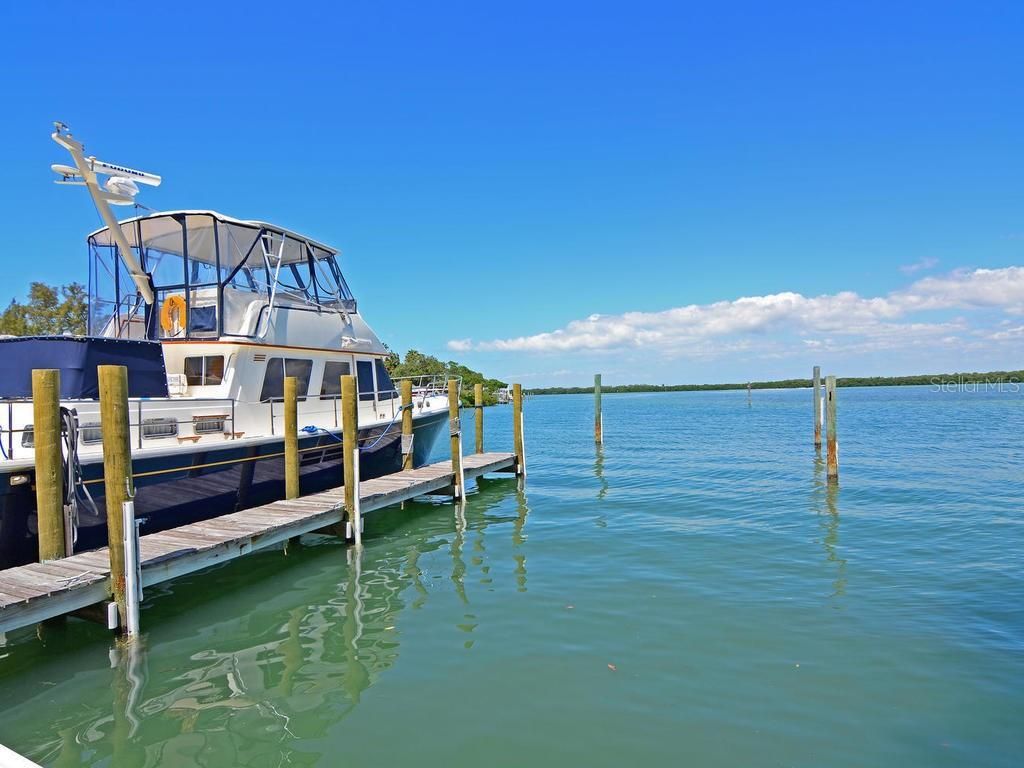 615 Dream Island Place, Unit 201, Longboat Key, FL 34228 Photo