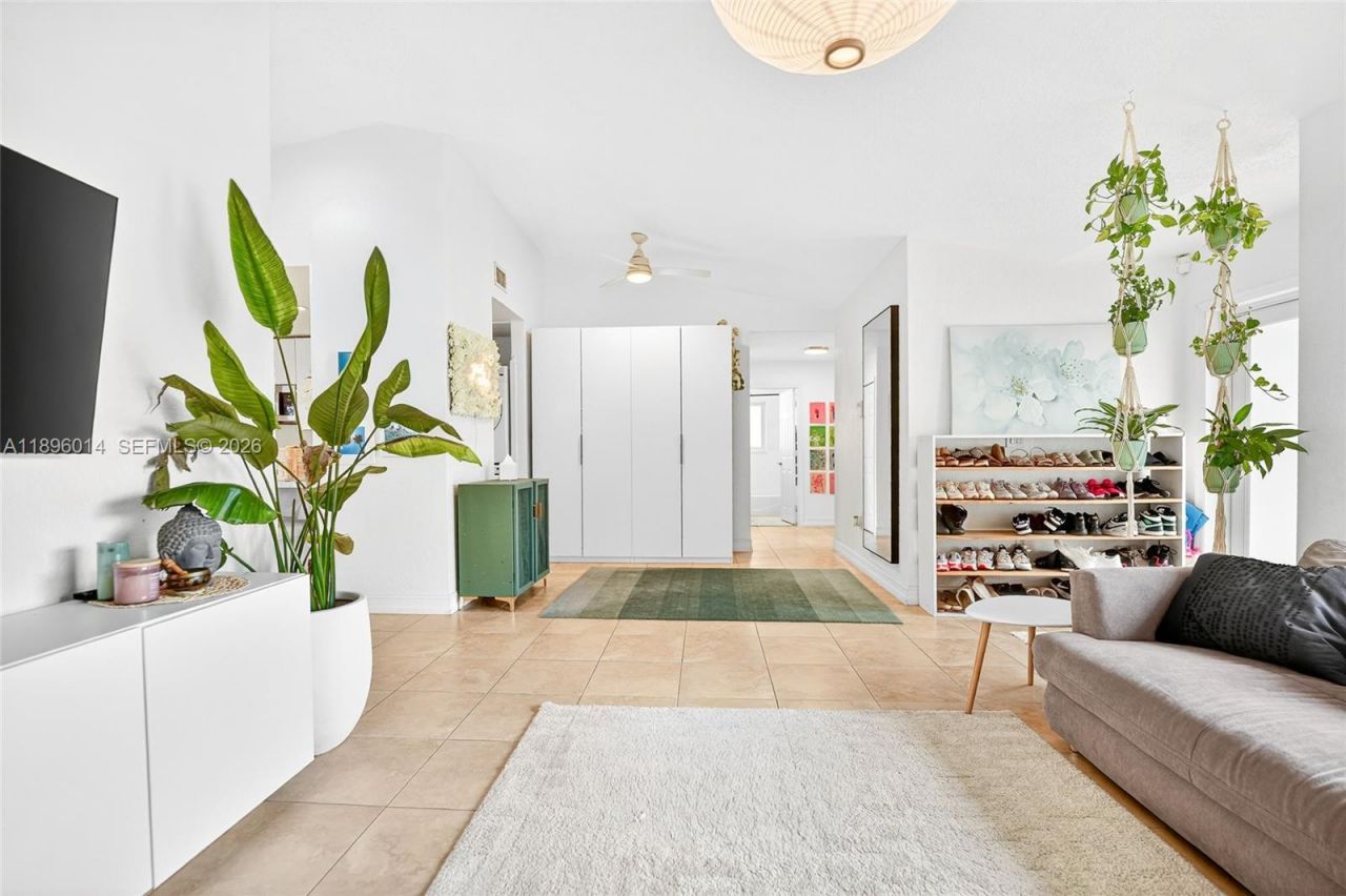 752 NW 134th Ave, Miami, FL 33182 Photo