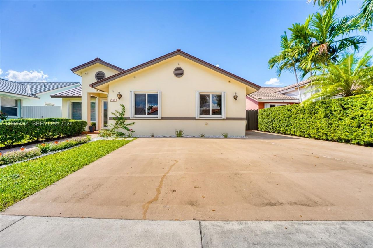 752 NW 134th Ave, Miami, FL 33182 Photo