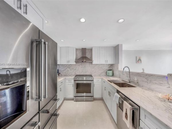 5838 Collins Ave, Unit 2F, Miami Beach, FL 33140