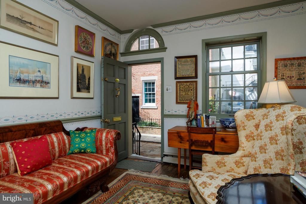 1230 Waverly Walk, Philadelphia, PA 19147 Main Photo