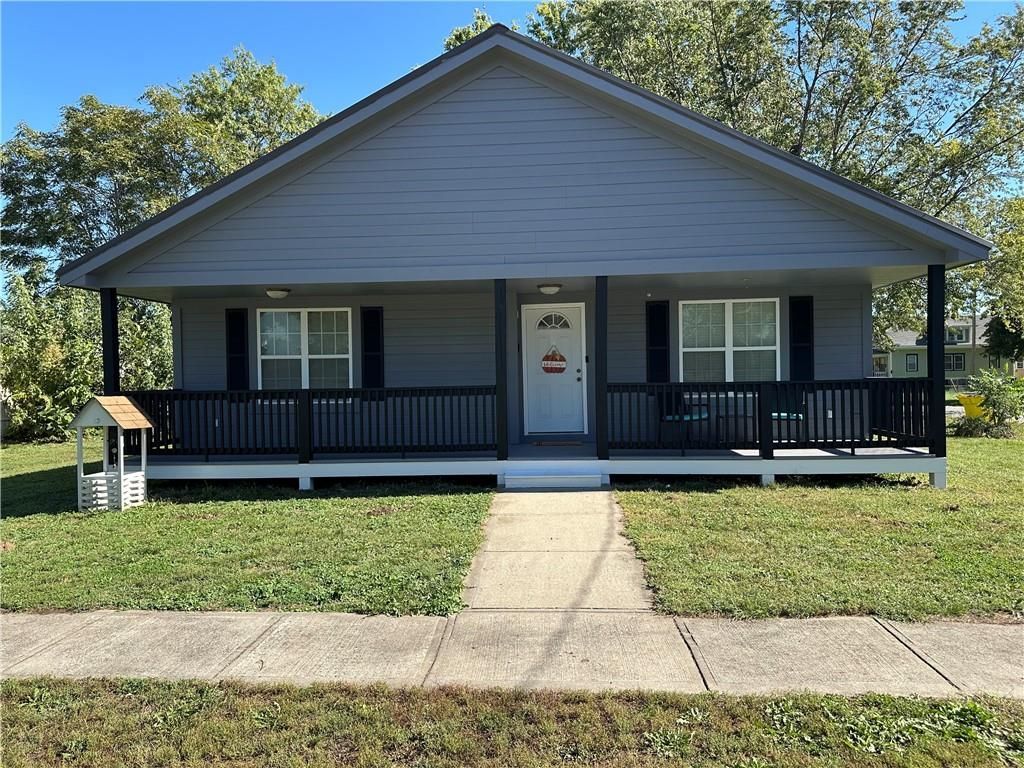 205 S Bissell Street, Orrick, MO 64077 Main Photo