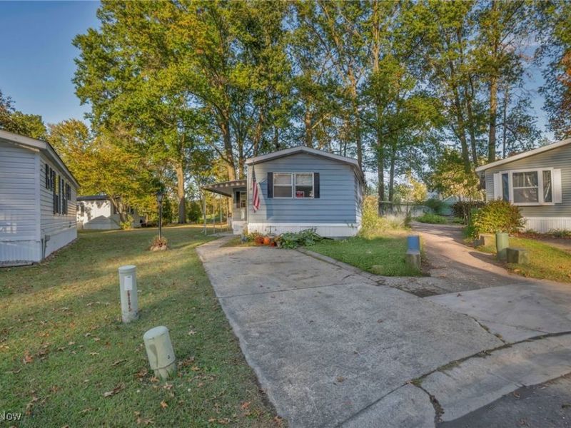 35157 Center Ridge Road, Unit 126, North Ridgeville, OH 44039 Photo 3