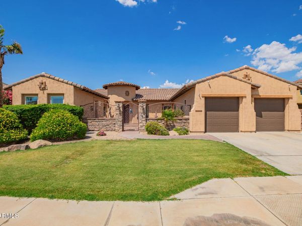 14372 W CYPRESS Street, Goodyear, AZ 85395