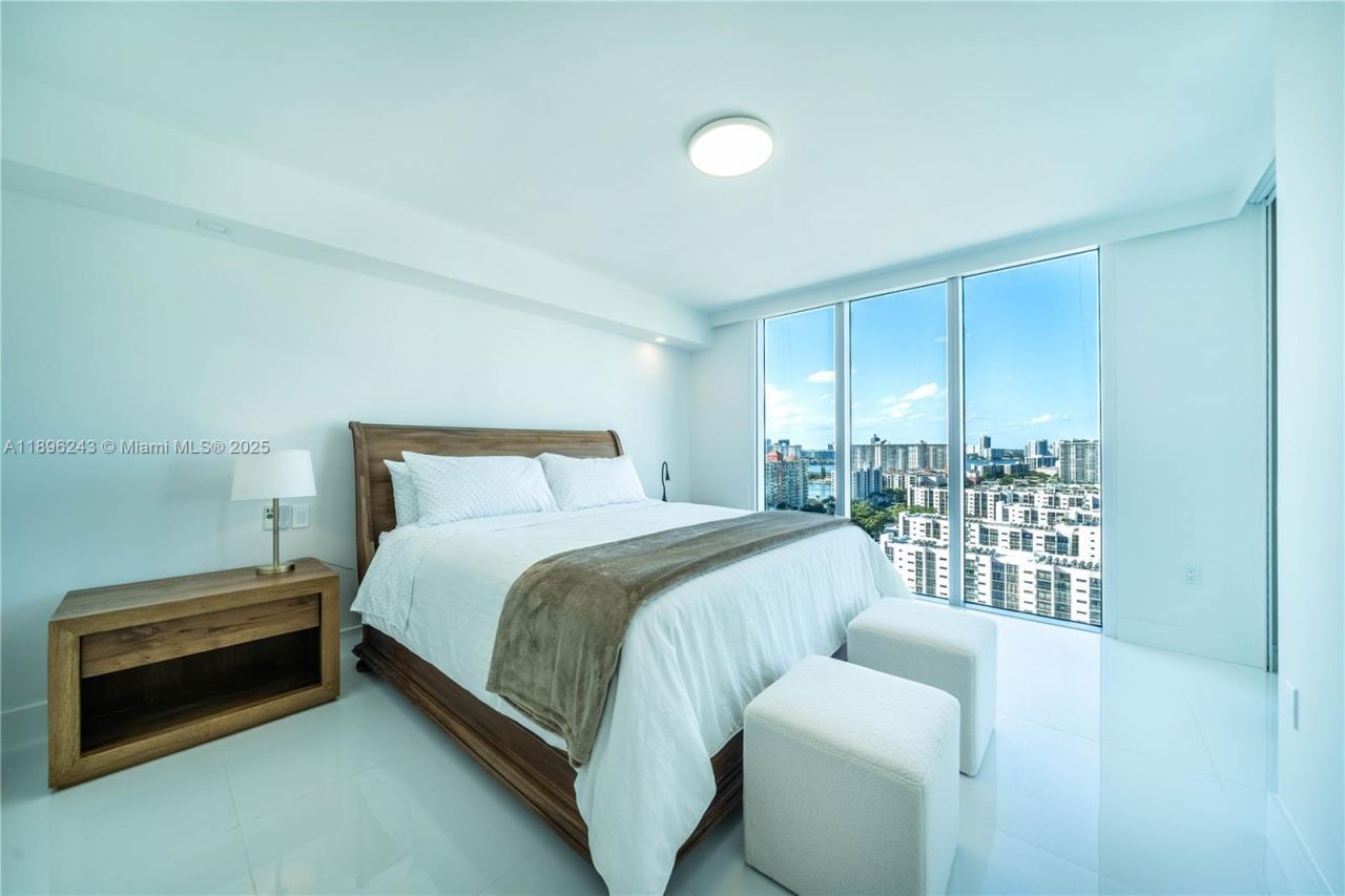 300 Sunny Isles Blvd, Unit 4-1901, Sunny Isles Beach, FL 33160 Photo