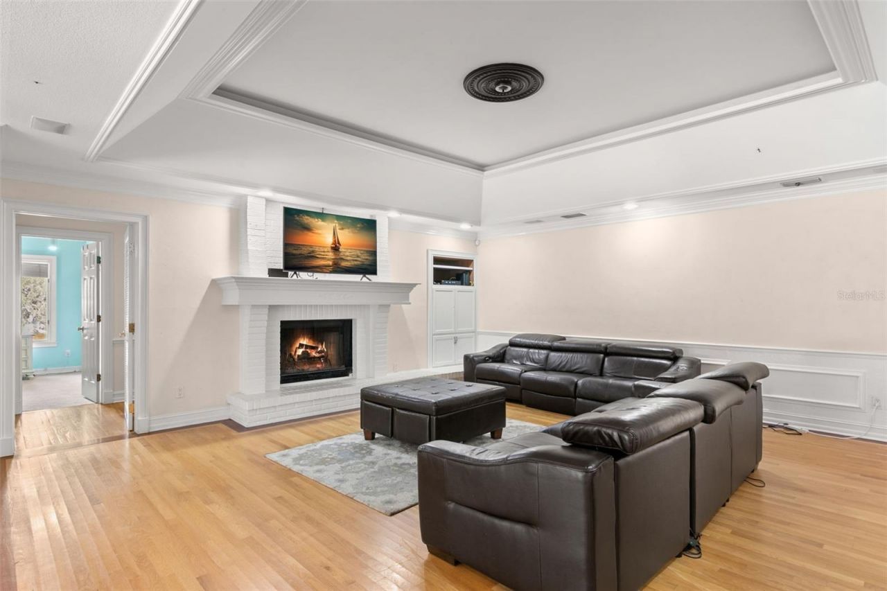 3498 Shoreline Circle, Palm Harbor, FL 34684 Photo