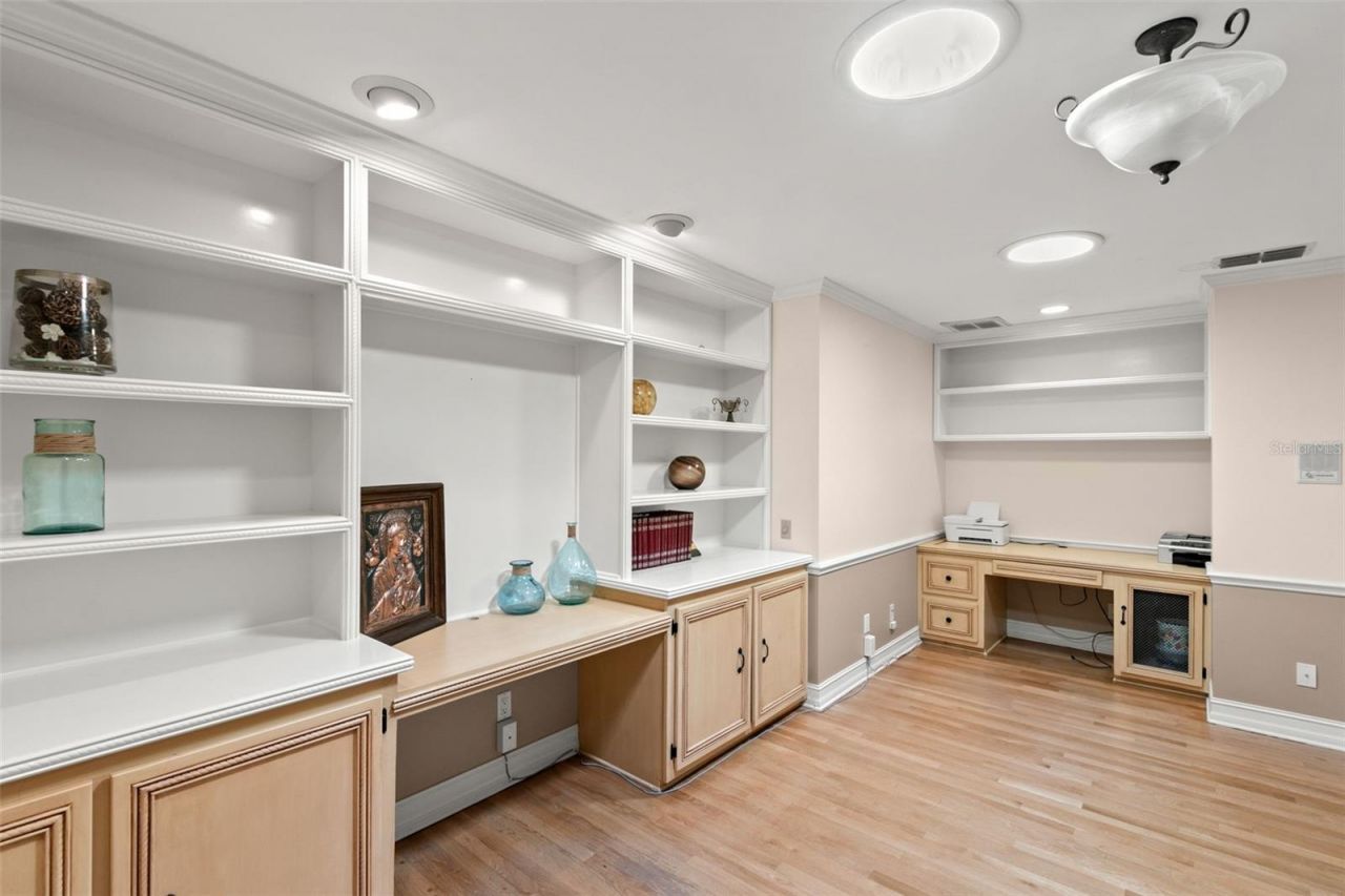 3498 Shoreline Circle, Palm Harbor, FL 34684 Photo