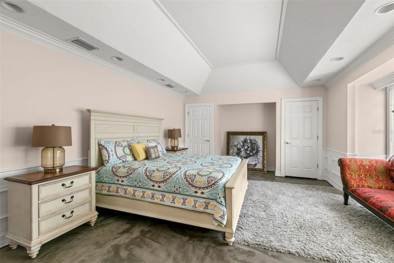 3498 Shoreline Circle, Palm Harbor, FL 34684 Photo