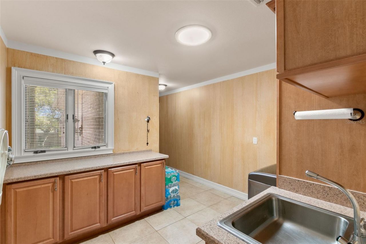 3498 Shoreline Circle, Palm Harbor, FL 34684 Photo