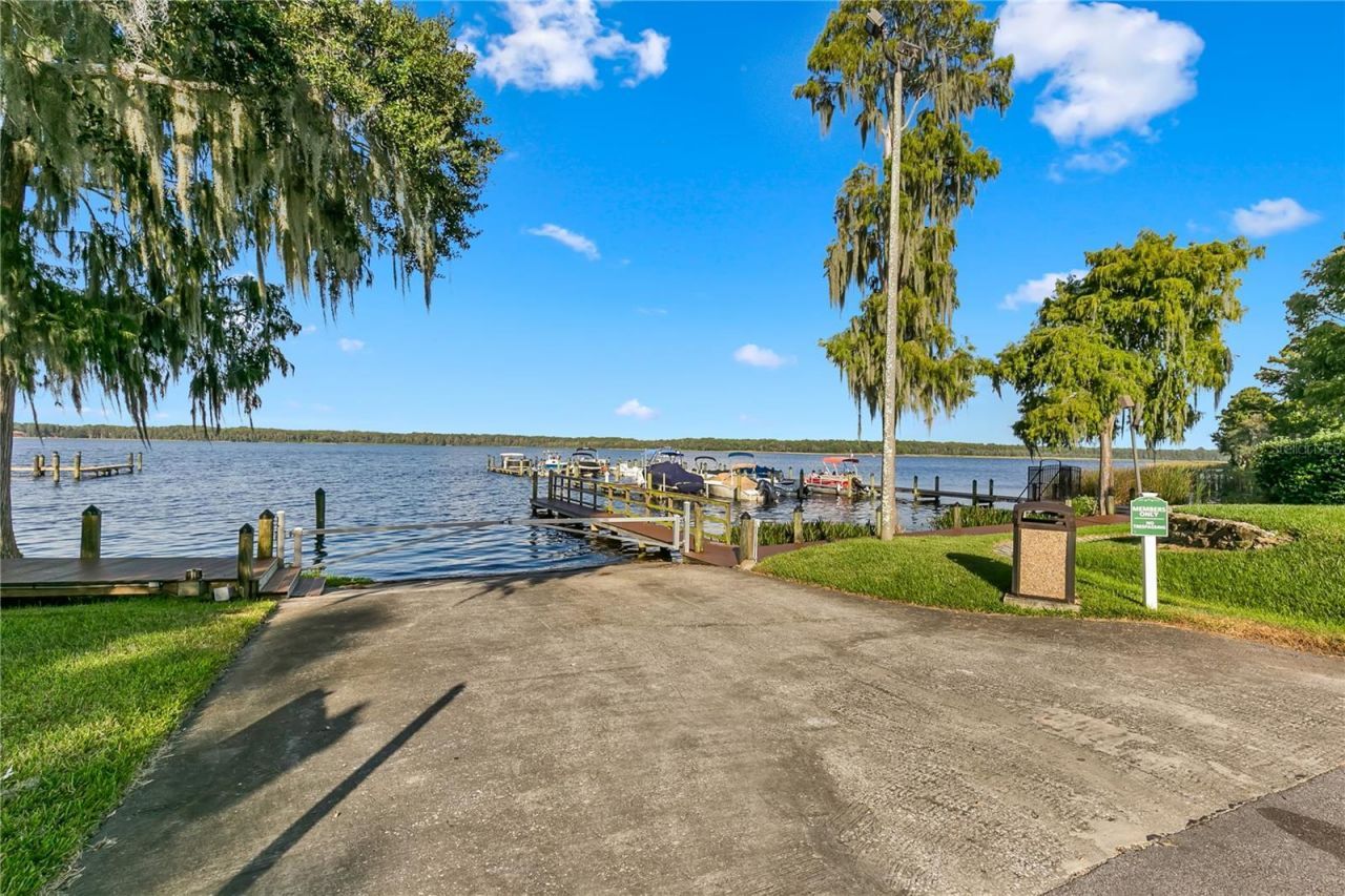 3498 Shoreline Circle, Palm Harbor, FL 34684 Photo