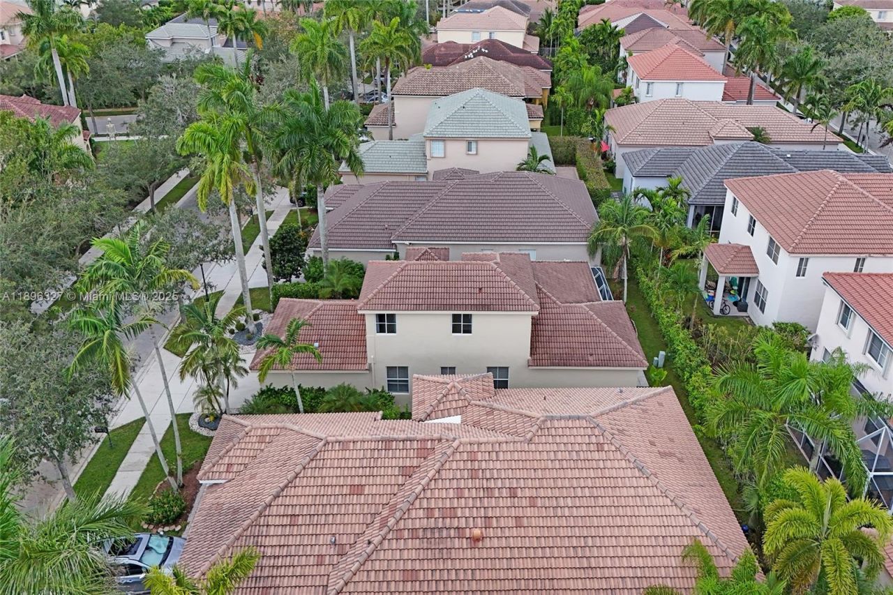 1725 Winterberry Ln, Unit 1725, Weston, FL 33327 Photo