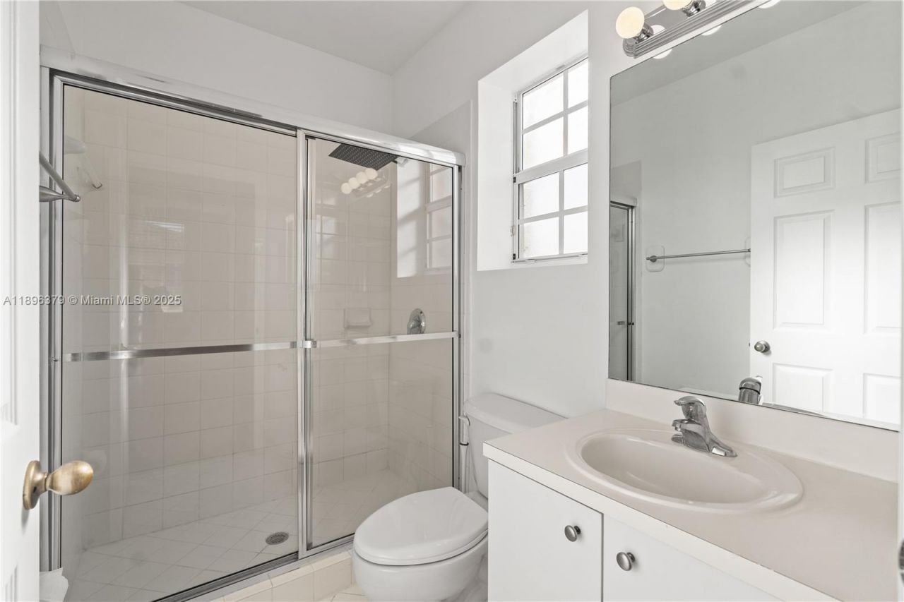 1398 NE 33rd Ave, Unit 201-25, Homestead, FL 33033 Photo