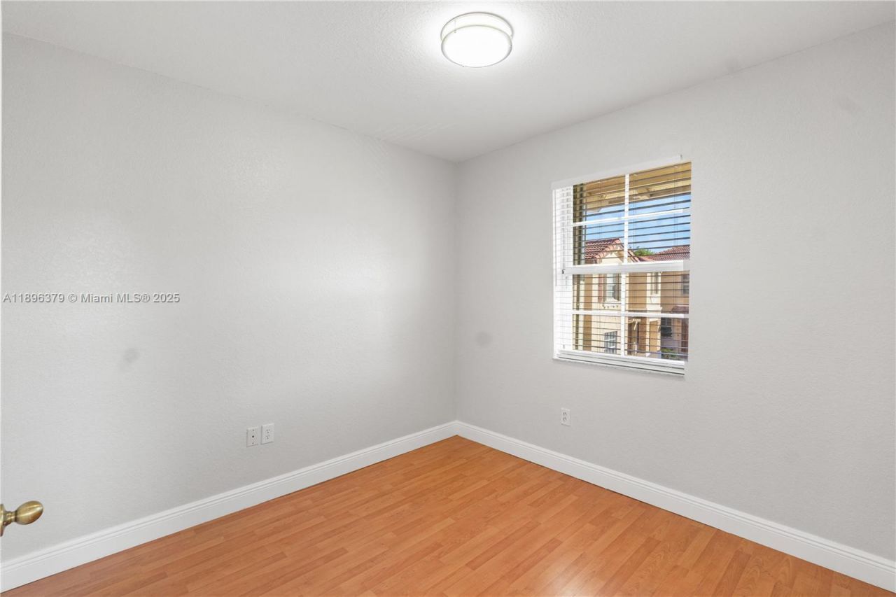 1398 NE 33rd Ave, Unit 201-25, Homestead, FL 33033 Photo