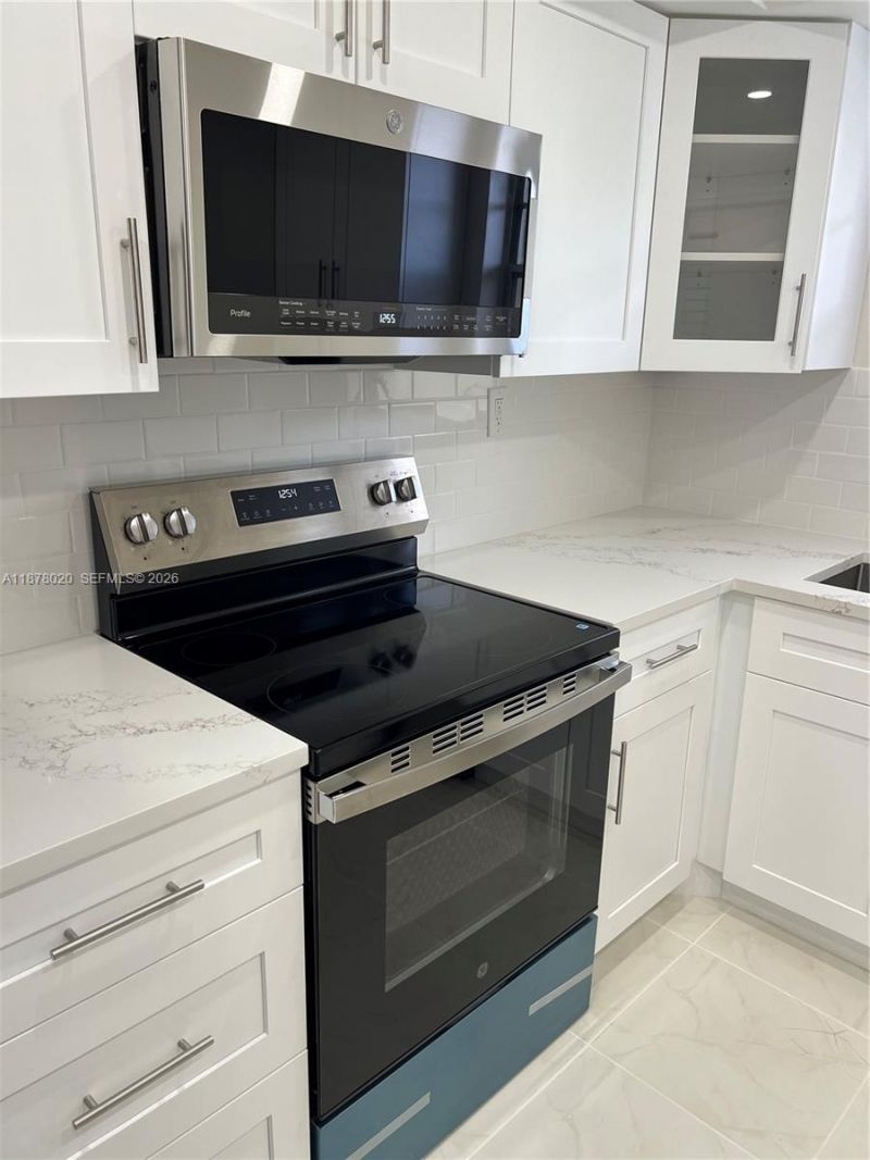 5900 NW 44th St, Unit 405, Lauderhill, FL 33319 Photo