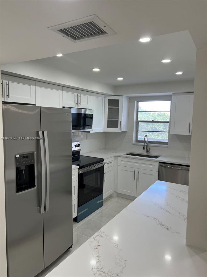 5900 NW 44th St, Unit 405, Lauderhill, FL 33319 Photo