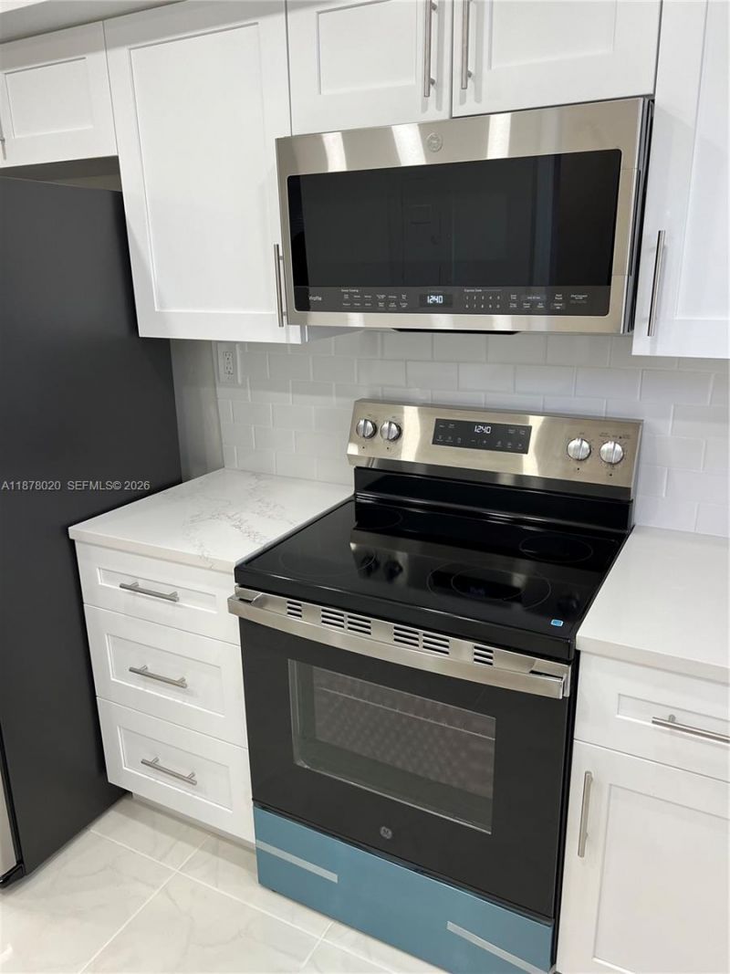 5900 NW 44th St, Unit 405, Lauderhill, FL 33319 Photo