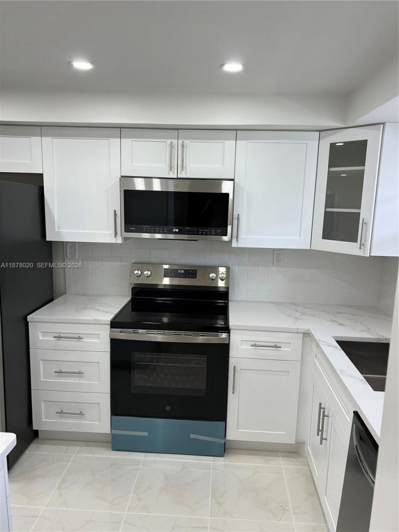 5900 NW 44th St, Unit 405, Lauderhill, FL 33319 Photo