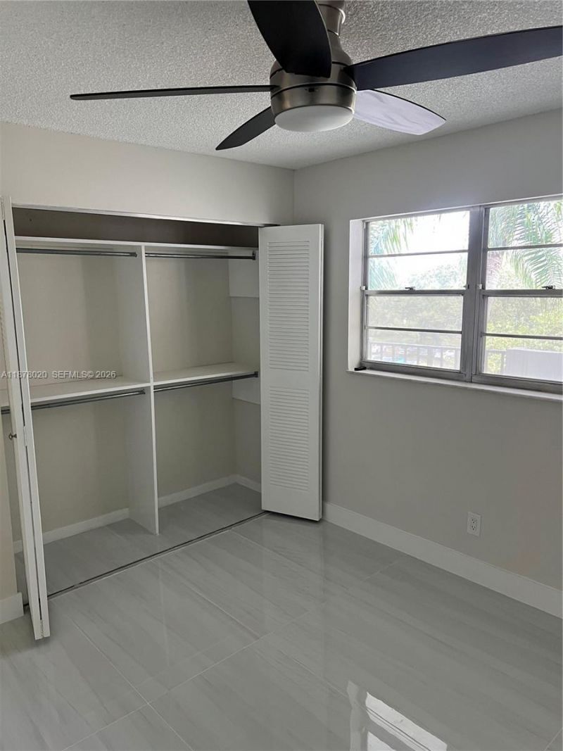 5900 NW 44th St, Unit 405, Lauderhill, FL 33319 Photo